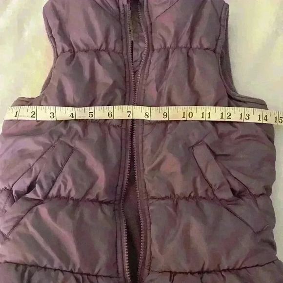 OshKosh B’gosh Girls Puffer Vest Jacket Size 8 Purple - Picture 9 of 11